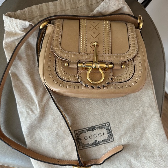 Gucci Tan Snaffle Bit Small Crossbody Bag with Gold Hardware Brogue - Picture 12 of 12